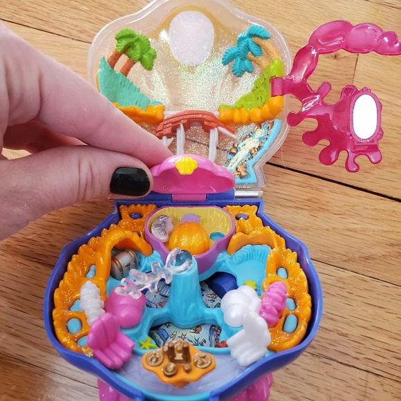 Polly Pocket Little Mermaid set - Picture 3 of 7